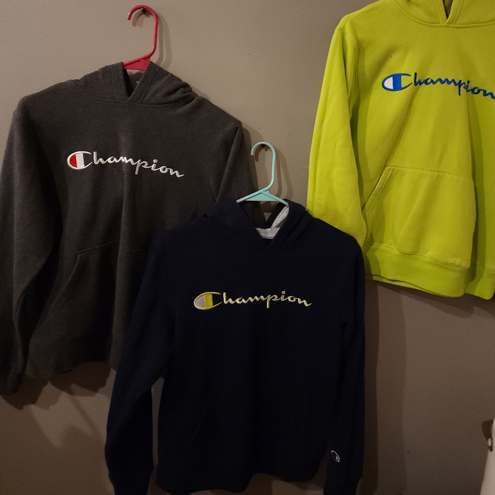 3 boys Champion hoodies